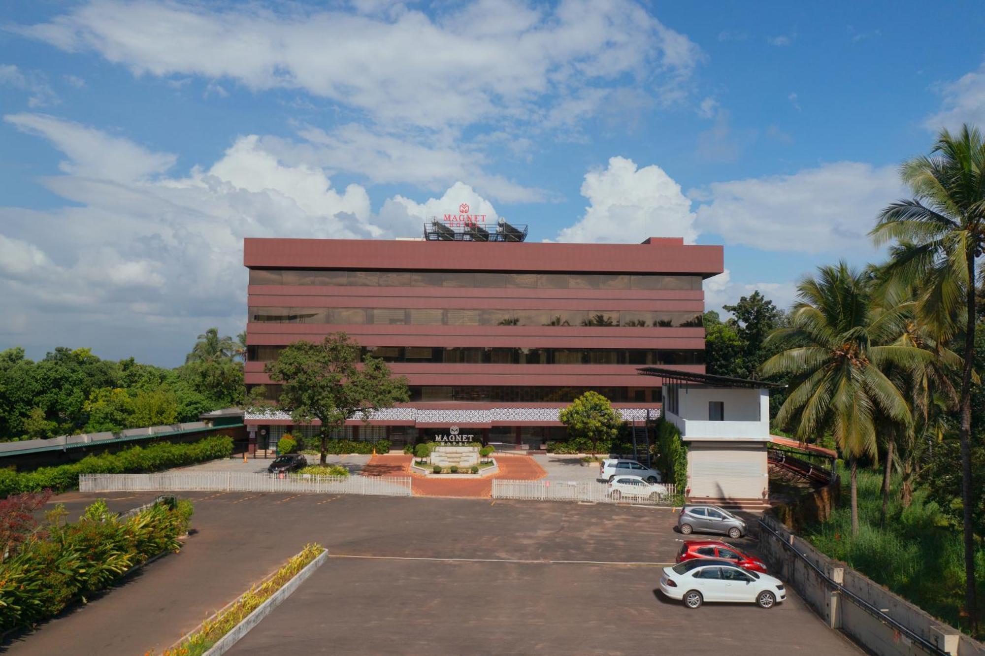 Magnet Hotel Kannur Exterior foto